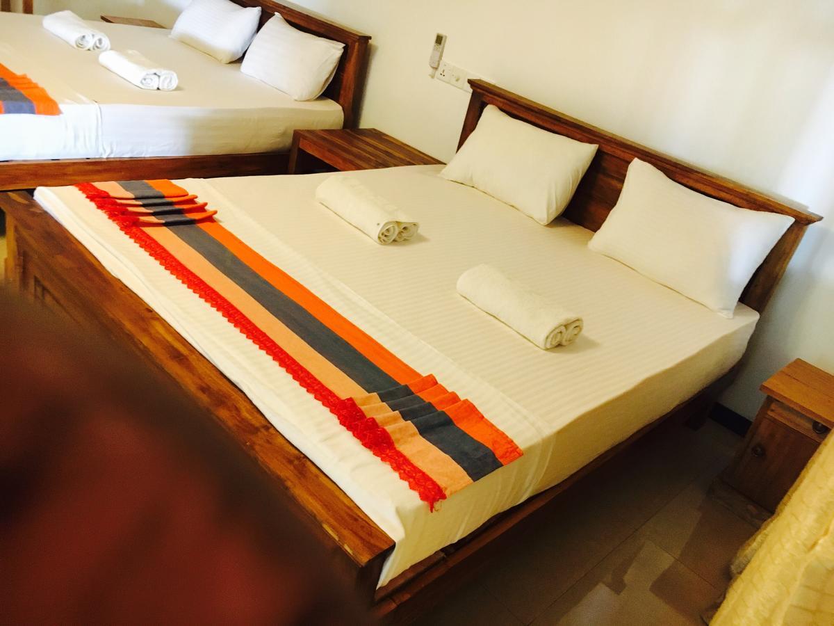 Alikele Hotel & Resort Sigiriya Buitenkant foto